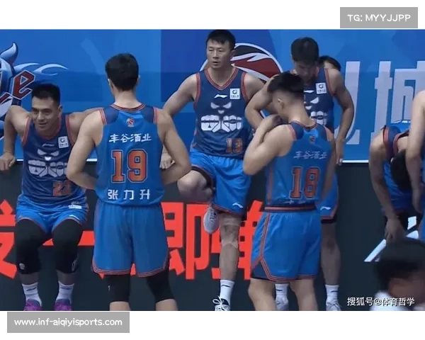 四川队半场仅得16分，创CBA历史半场最低得分纪录。